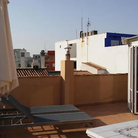 Grosszuegige Mit Grosser Dachterrasse *