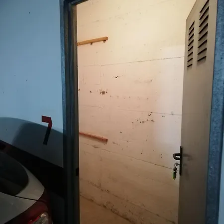 Apartment Grosszuegige Mit Grosser Dachterrasse